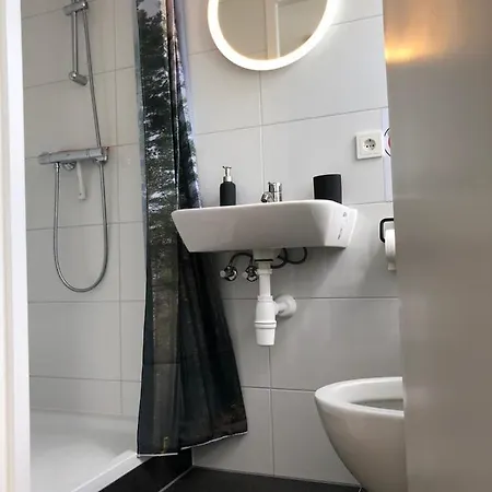 Πανσιόν New Garden View Delta 3*