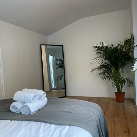 Pensjonat New Garden View Delta