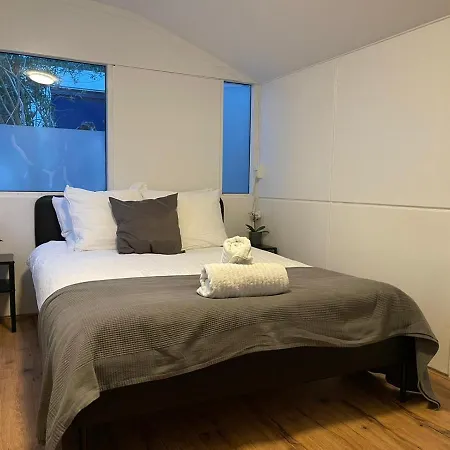 ゲストハウス New Garden View Delta