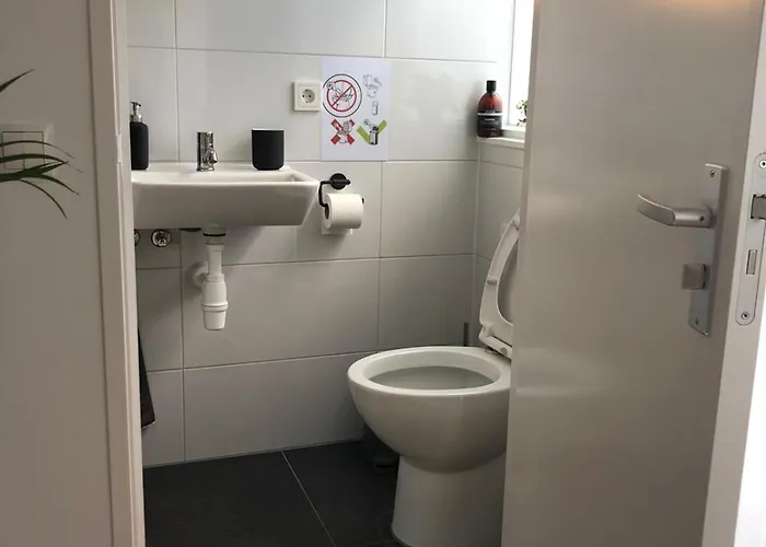 New Garden View Delta 3* デルフト